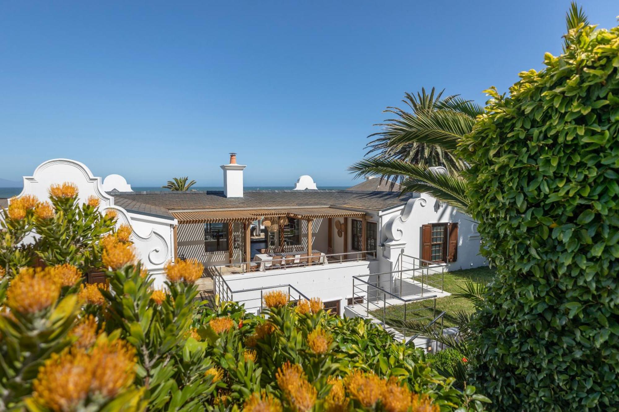 St James Guest Houses Kalk Bay Exteriör bild